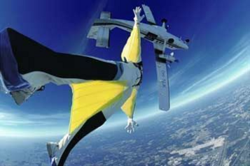 ZZZ_UNK_Birdman (Bomberman Collection Hack) (Bad CHR)